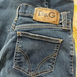 Dolce & Gabbana Dark Blue Denim Jeans with Brass Button